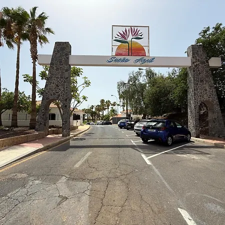 Azul Villa Callao Salvaje